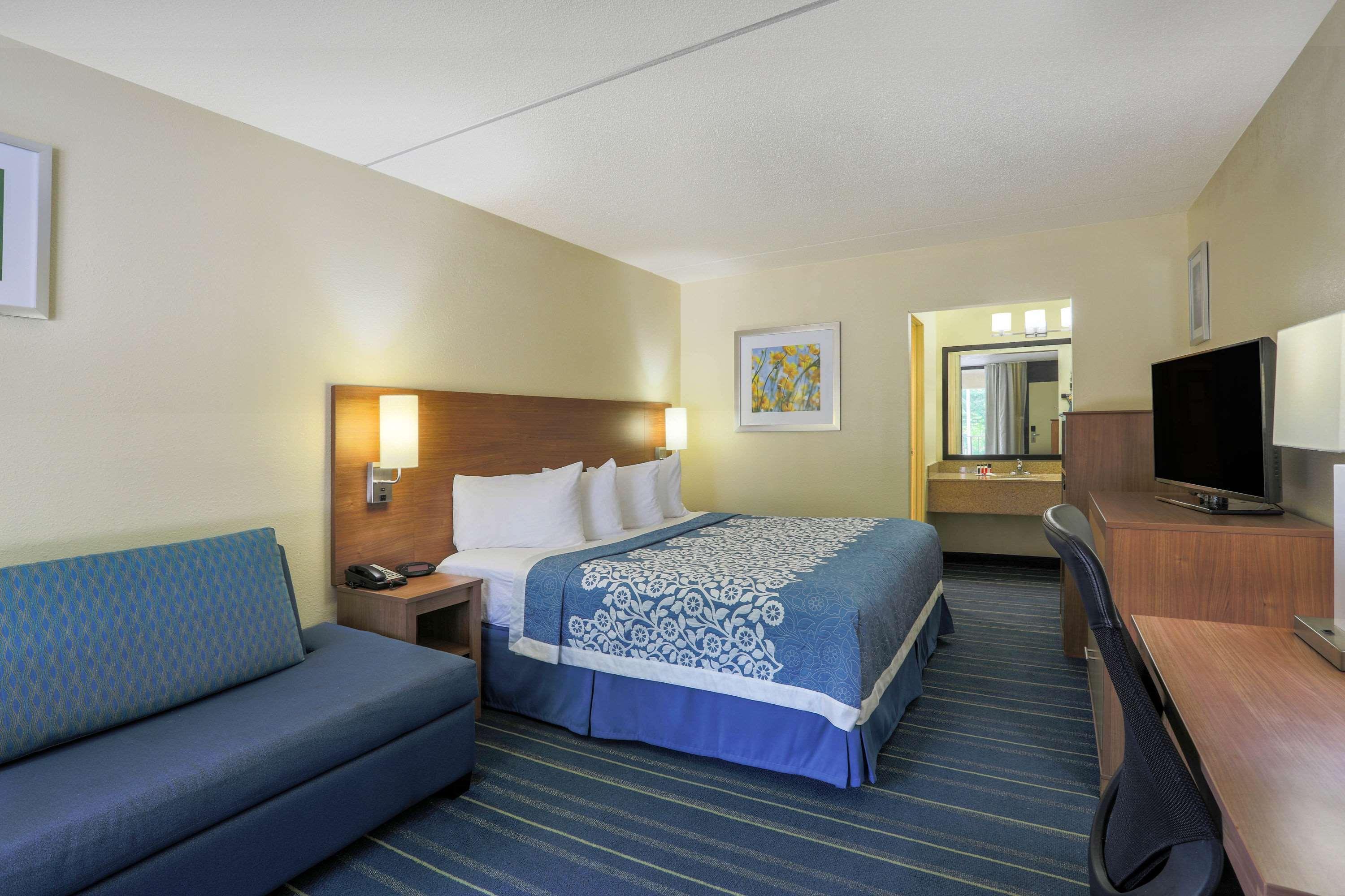 Days Inn By Wyndham Newark Wilmington Exteriér fotografie