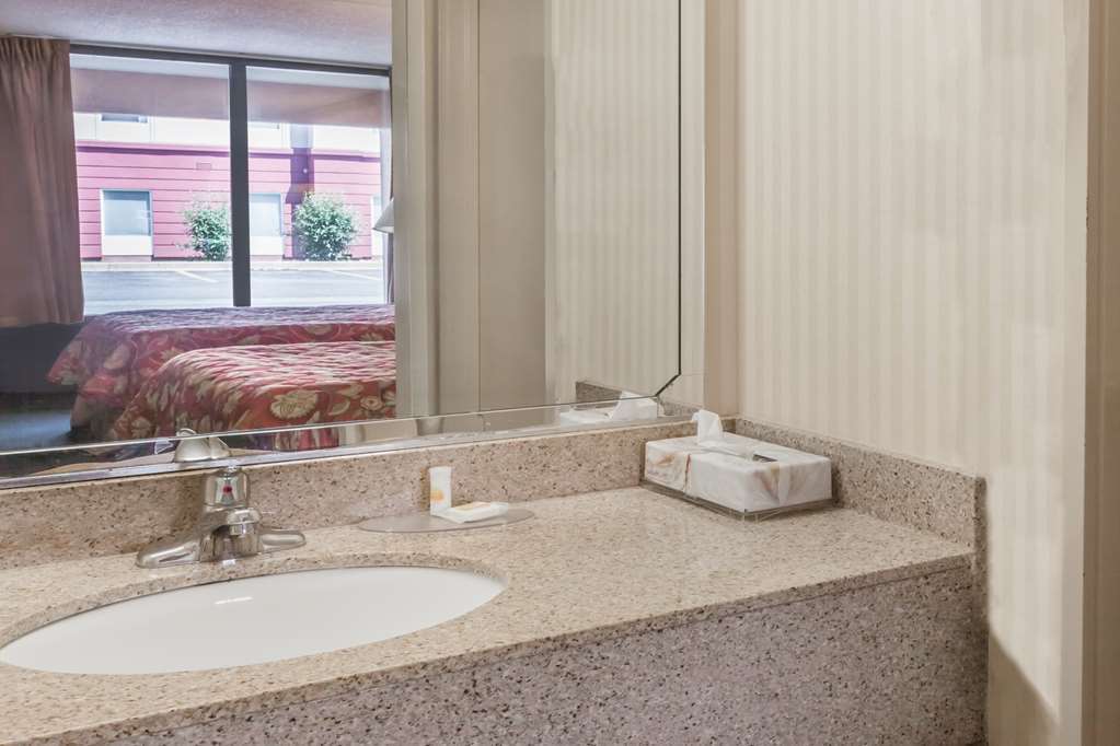 Days Inn By Wyndham Newark Wilmington Pokoj fotografie