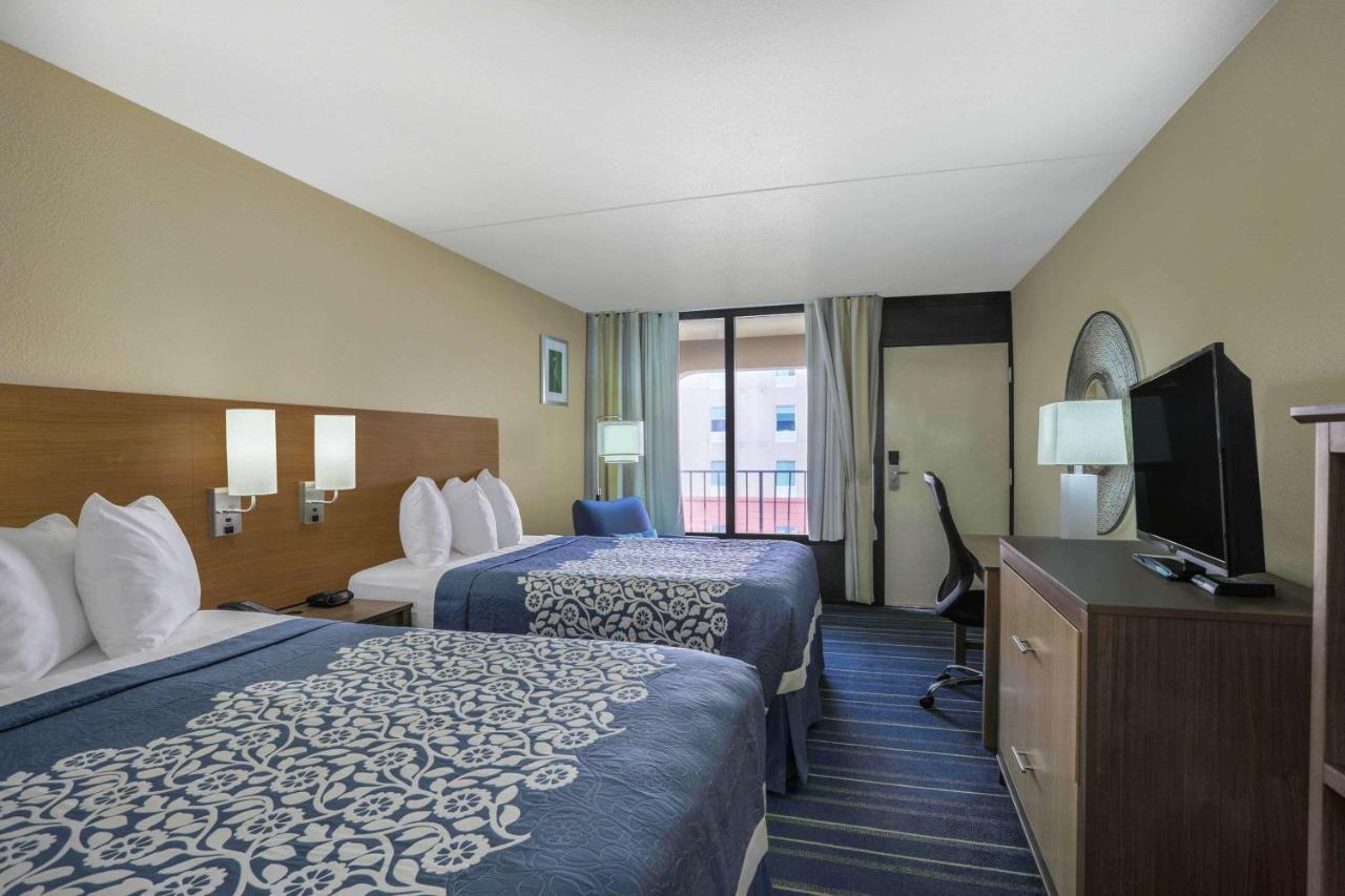Days Inn By Wyndham Newark Wilmington Exteriér fotografie